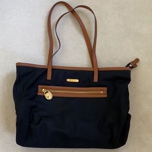 Michael Kors Kempton Purse in Black
